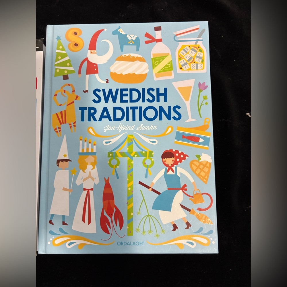 2 Pristine Books On Sweden “Stockholm PB & HB “Swedish Traditions” - Picture 4 of 13